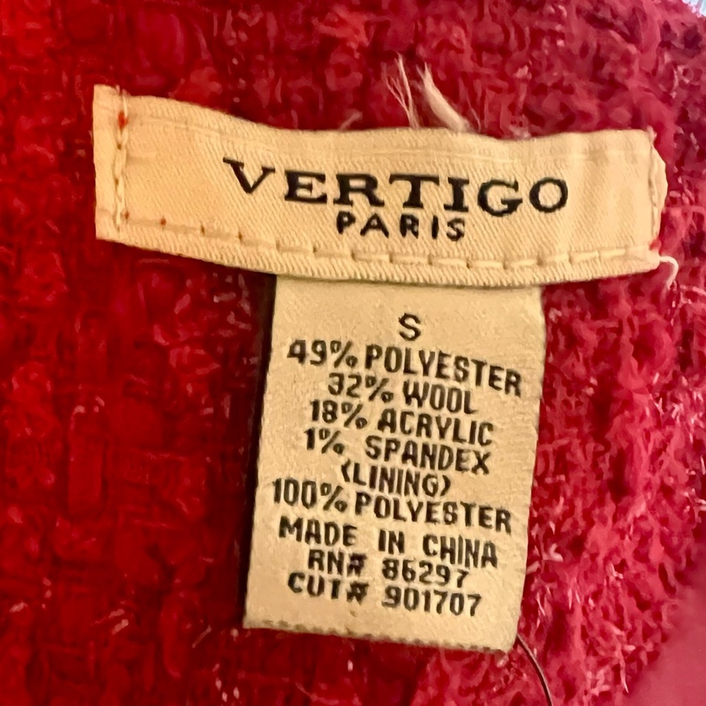 Elegant Red Tweed Coat - Picture 3 of 4